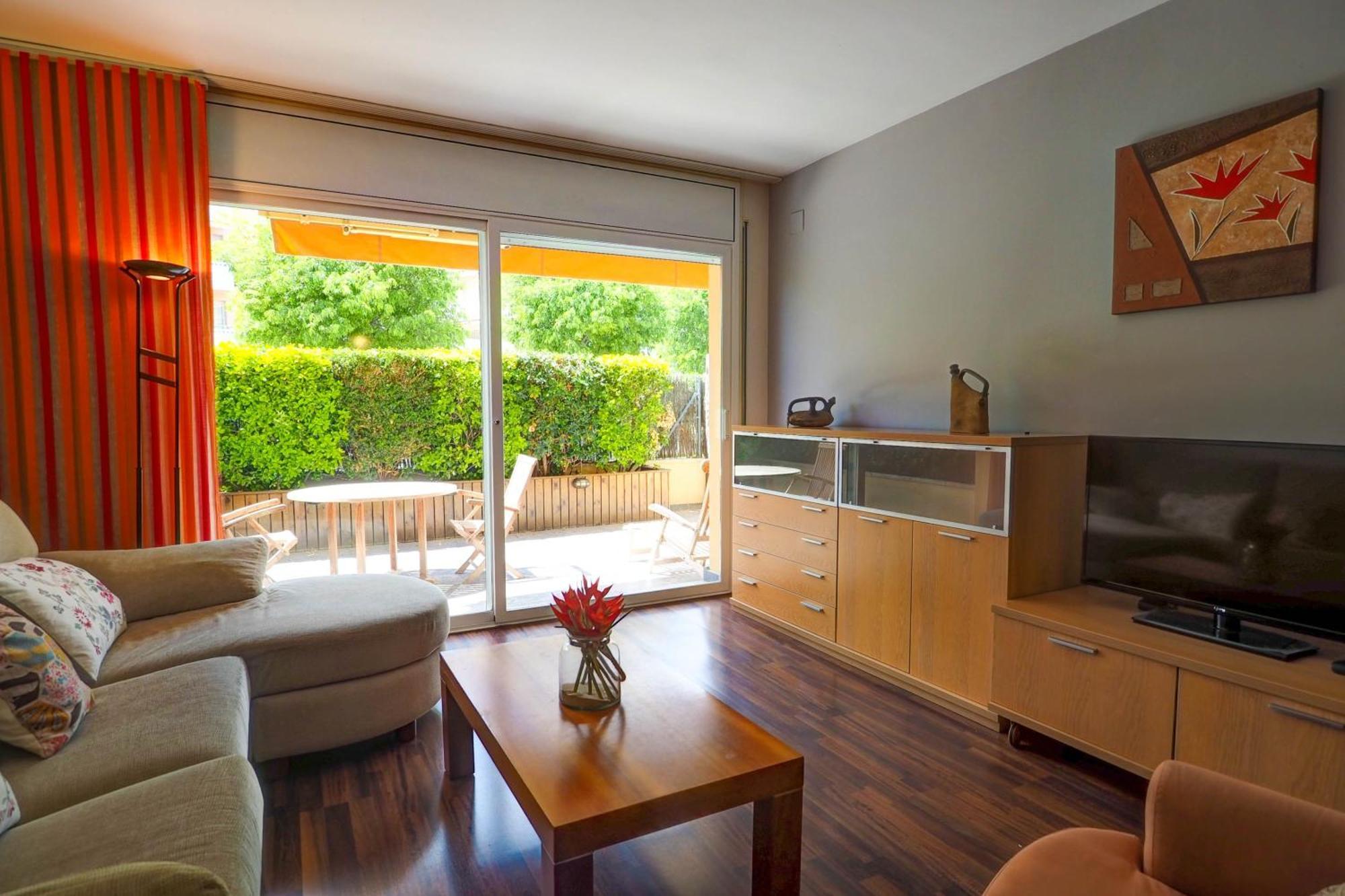 Megan Apartment By Hello Homes סיטגס מראה חיצוני תמונה
