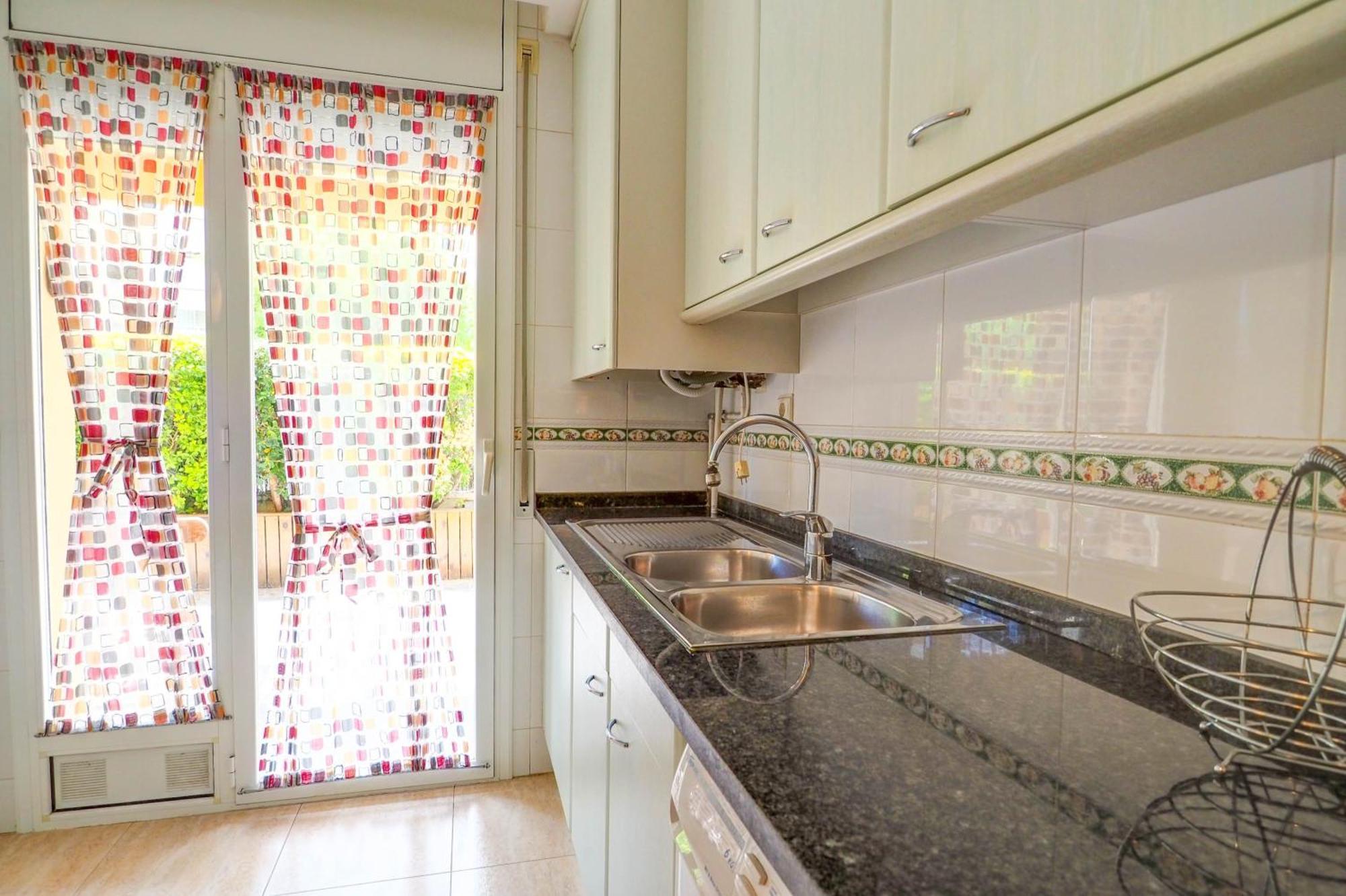 Megan Apartment By Hello Homes סיטגס מראה חיצוני תמונה