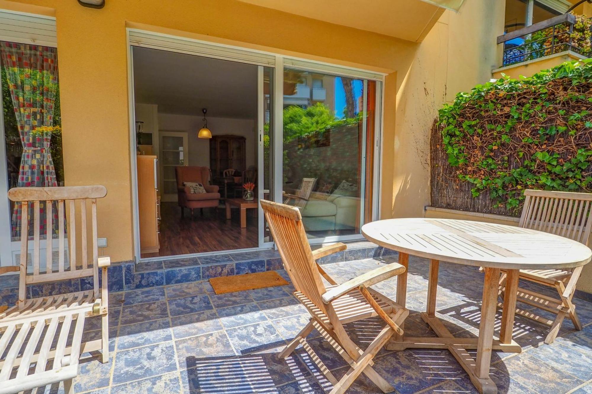 Megan Apartment By Hello Homes סיטגס מראה חיצוני תמונה